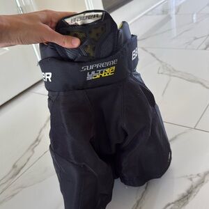 Bauer supreme hockey shorts